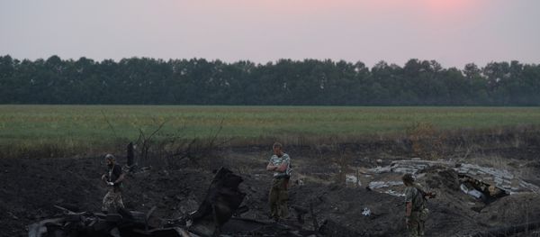 Lugansk People's Republic militia take over Dolzhansky border crossing point on Russian border Lugansk People's Republic militia take over Dolzhansky border crossing point on Russian border - Sputnik International