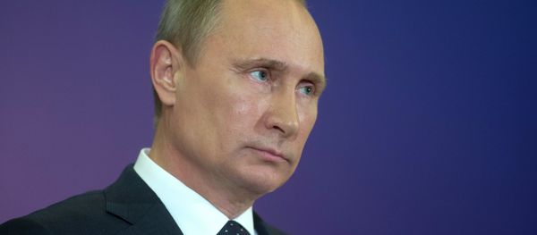An open letter to Russian President Vladimir Putin posted anonymously on the Internet lashes out at the United States for trying to draw Russia into a war, and compares Putin’s foreign policy to the peacemaking efforts of former US President John F Kennedy. An open letter to Russian President Vladimir Putin posted anonymously on the Internet lashes out at the United States for trying to draw Russia into a war, and compares Putin’s foreign policy to the peacemaking efforts of former US President John F Kennedy. - Sputnik International