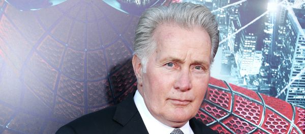 American actor Martin Sheen will join the campaign to charge US corporation Union Carbide and its parent company Dow Chemical with responsibility for the gas leak in the Indian city of Bhopal in 1984, Amnesty International announced on Friday. American actor Martin Sheen will join the campaign to charge US corporation Union Carbide and its parent company Dow Chemical with responsibility for the gas leak in the Indian city of Bhopal in 1984, Amnesty International announced on Friday. - Sputnik International