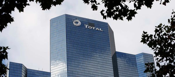 View of French oil giant Total headquarters in the financial and business district of la Defense in Courbevoie near Paris View of French oil giant Total headquarters in the financial and business district of la Defense in Courbevoie near Paris - Sputnik International