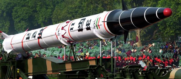 India's Agni II missile is seen in a rehearsal for the Republic Day Parade in New Delhi, India - Sputnik International