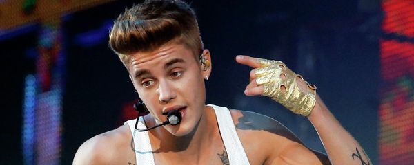 Canadian singer Justin Bieber wins his fifth consecutive award at MTV Europe Music Awards 2014. Canadian singer Justin Bieber wins his fifth consecutive award at MTV Europe Music Awards 2014. - Sputnik International