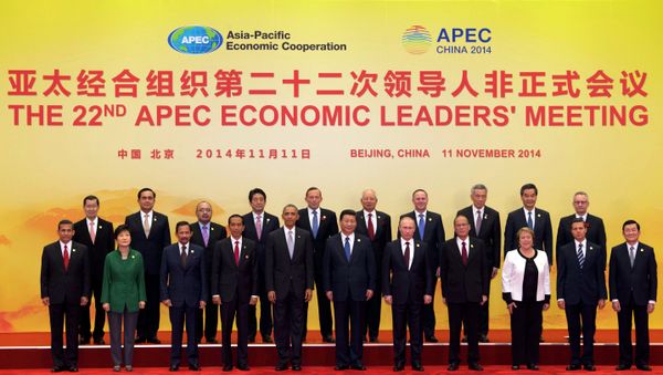 Leaders pose for a group photo at the Asia-Pacific Economic Cooperation (APEC) summit at the International Convention Center in Yanqi Lake, Beijing, on Tuesday, Nov. 11, 2014 Leaders pose for a group photo at the Asia-Pacific Economic Cooperation (APEC) summit at the International Convention Center in Yanqi Lake, Beijing, on Tuesday, Nov. 11, 2014 - Sputnik International
