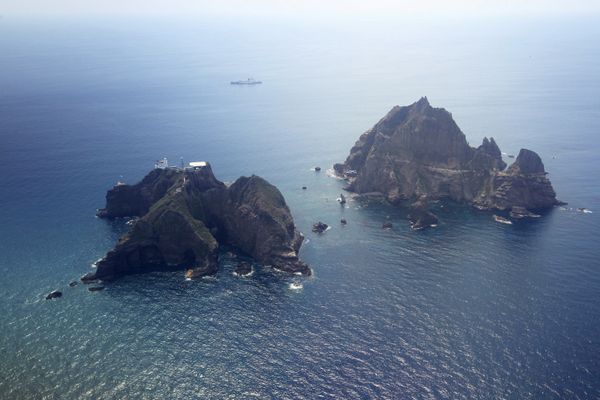 South Korea Summons Russian Deputy Ambassador Over Alleged Airspace Violation South Korea Summons Russian Deputy Ambassador Over Alleged Airspace Violation - Sputnik International