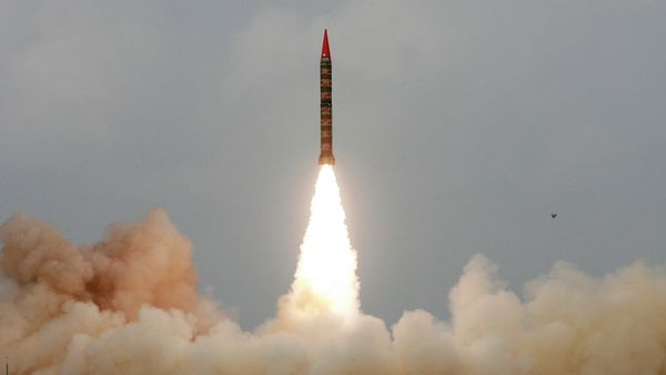 Pakistan made Shaheen-II, or Hatf VI, missile is launched at an undisclosed location in Pakistan Monday, April 21, 2008 Pakistan made Shaheen-II, or Hatf VI, missile is launched at an undisclosed location in Pakistan Monday, April 21, 2008 - Sputnik International