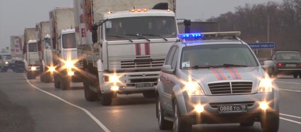 Russian Humanitarian Convoy Trucks Bound for Donbass Arrive in Rostov Region - Sputnik International
