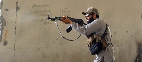 Islamic State fighters have threatened to execute 30 Lebanese soldiers captured in early August unless Lebanon releases hundreds of IS prisoners. - Sputnik International