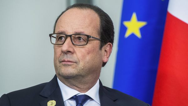 French President Hollande said Sunday that he would take the decision on Mistral-class ship deliveries to Russia based on the interests of France. French President Hollande said Sunday that he would take the decision on Mistral-class ship deliveries to Russia based on the interests of France. - Sputnik International