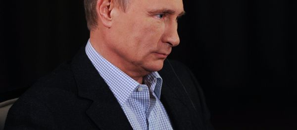 Vladimir Putin during an interview to ARD TV channel - Sputnik International