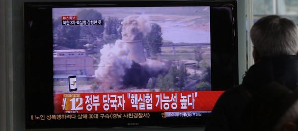 A South Korean man watches a TV news showing a file footage of North Korea's nuclear test at the Seoul train station in Seoul, South Korea A South Korean man watches a TV news showing a file footage of North Korea's nuclear test at the Seoul train station in Seoul, South Korea - Sputnik International