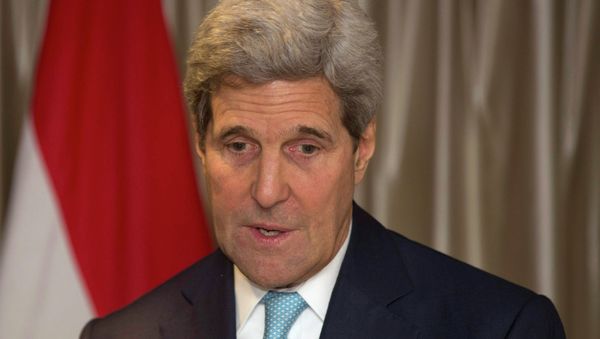 U.S. Secretary of State John Kerry reacts after meeting Egypt's Foreign Minister Sameh Shoukry in London November 18, 2014 U.S. Secretary of State John Kerry reacts after meeting Egypt's Foreign Minister Sameh Shoukry in London November 18, 2014 - Sputnik International