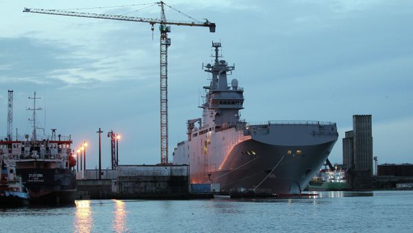 The Vladivostok Mistral-class helicopter carrier - Sputnik International