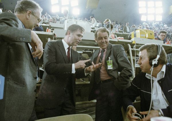 A Hockey Legend: Viktor Tikhonov's Life in Pictures A Hockey Legend: Viktor Tikhonov's Life in Pictures - Sputnik International