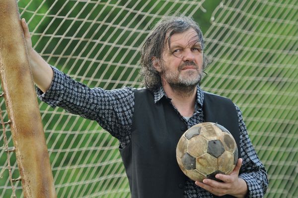 Film director Emir Kusturica filming an ad for the UEFA EURO 2012 in the Kuskovo park. Film director Emir Kusturica filming an ad for the UEFA EURO 2012 in the Kuskovo park. - Sputnik International