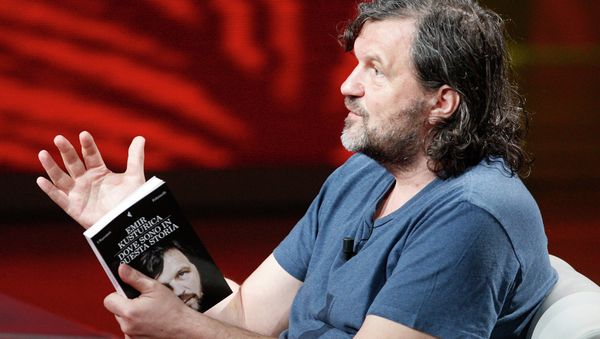 Serbian film director Emir Kusturica gestures during the Italian State RAI TV program Che Tempo che Fa, in Milan, Italy - Sputnik International