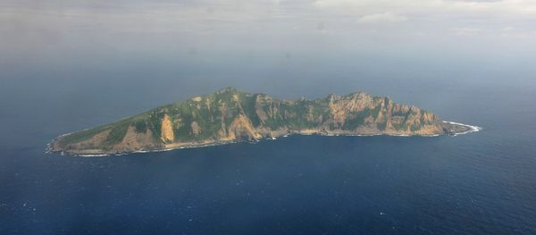 One of the small islands in the East China Sea known as Senkaku in Japanese and Diaoyu in Chinese. (File) One of the small islands in the East China Sea known as Senkaku in Japanese and Diaoyu in Chinese. (File) - Sputnik International