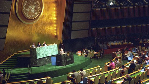 Viktor Chernomyrdin makes a speech at the 19th special session of the UN General Assembly - Sputnik International
