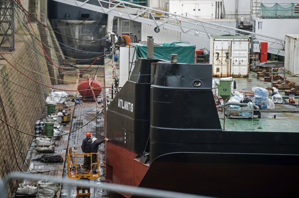 Constuction of Mistral-Class Amphibious Assault Ships in Pictures - Sputnik International