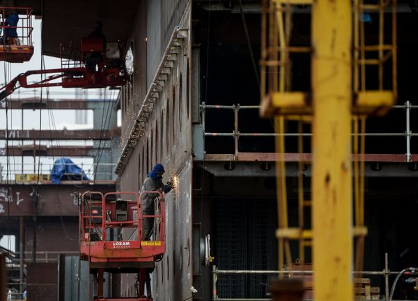 Constuction of Mistral-Class Amphibious Assault Ships in Pictures - Sputnik International