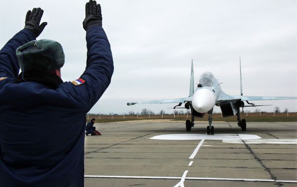 This Sukhoi Su-27 SM Flanker fighter will serve with the 62nd Fighter Regiment of the 27th Combined Air Division of the Russian Air Force at Belbek airfield near Sevastopol. - Sputnik International