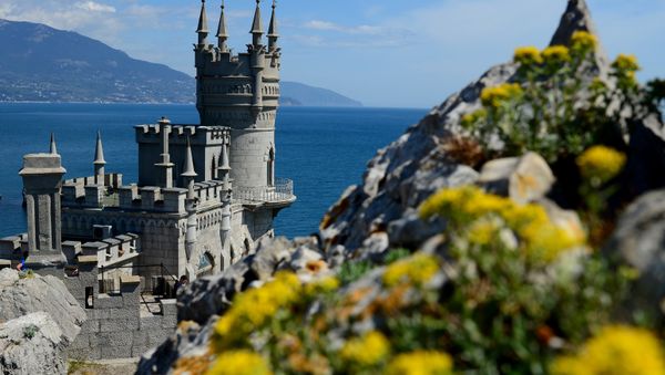 Swallow's Nest is a monument of architecture on top of the Aurora Cliff overlooking the Cape of Ai-Todor in Yalta, the Crimea. Swallow's Nest is a monument of architecture on top of the Aurora Cliff overlooking the Cape of Ai-Todor in Yalta, the Crimea. - Sputnik International