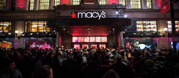 Shoppers wait to enter Macy's to kick off Black Friday sales in New York. Shoppers wait to enter Macy's to kick off Black Friday sales in New York. - Sputnik International
