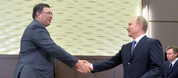 Vladimir Putin meets with French energy holding Total’s head Patrick Pouyanne Vladimir Putin meets with French energy holding Total’s head Patrick Pouyanne - Sputnik International