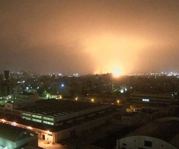 Libya pummeled by Tuesday night NATO airstrikes Libya pummeled by Tuesday night NATO airstrikes - Sputnik International