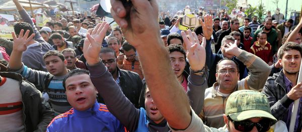 A drive-by shooting and violent protests in Egypt claimed six lives on Friday and left another 26 people wounded. - Sputnik International