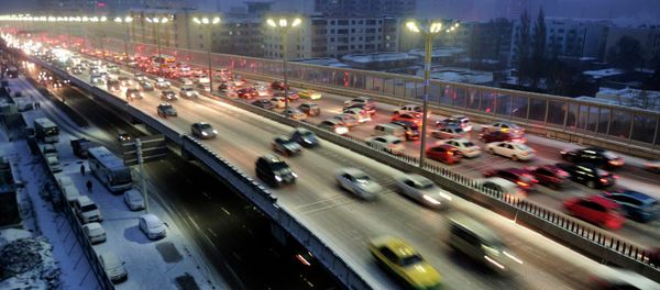 Cars drive along a bridge after snowfall in Urumqi, Xinjiang Autonomous region, November 28, 2014 Cars drive along a bridge after snowfall in Urumqi, Xinjiang Autonomous region, November 28, 2014 - Sputnik International