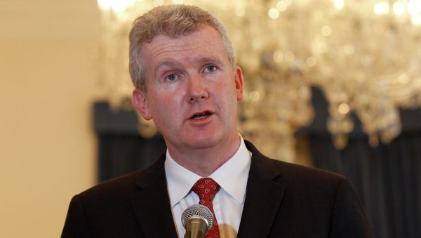 Tony Burke Tony Burke - Sputnik International