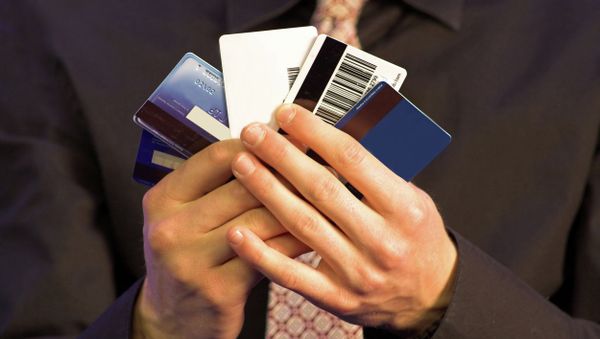 Russia’s National System of Payment Cards (NSPC) starts operations in mid-December; eight Russian banks sanctioned by the West will be the first to make use of the new electronic funds transfer service. - Sputnik International