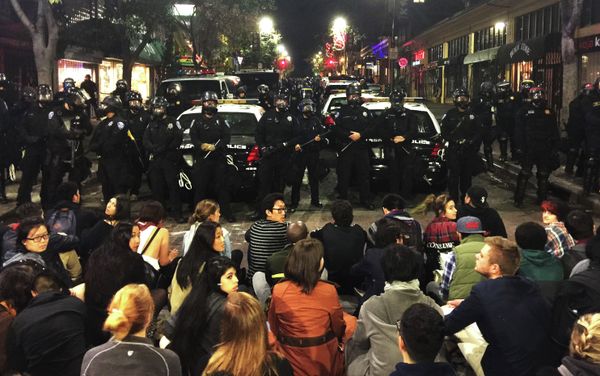 This photo provided by Gabriel Reyes shows the protest in Berkeley, Calif., Sunday, Dec. 7. 2014 This photo provided by Gabriel Reyes shows the protest in Berkeley, Calif., Sunday, Dec. 7. 2014 - Sputnik International