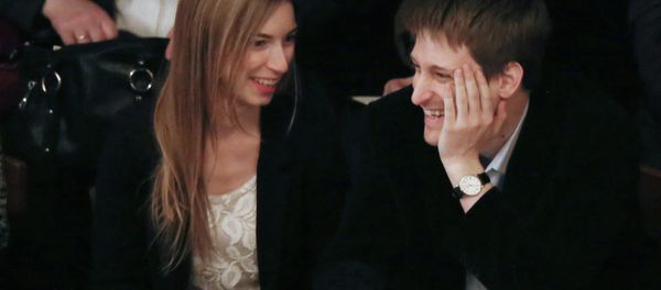 Edward Snowden in a theater in Moscow - Sputnik International