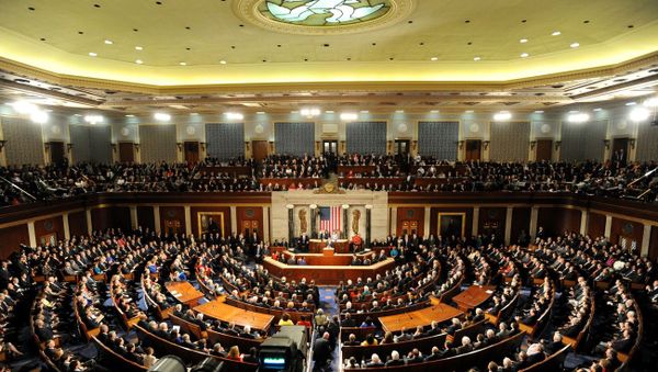 The median net worth of a US Congress member is 18 times greater than that of an average American household, according to an analysis, published by the Center for Responsive Politics (CRP). - Sputnik International