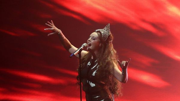 British singer Sarah Brightman will begin a special space training program, as it has been confirmed that she will fly to the International Space Station next year. British singer Sarah Brightman will begin a special space training program, as it has been confirmed that she will fly to the International Space Station next year. - Sputnik International