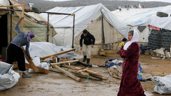 UNICEF asked the international community to donate over $900 million to help children affected by the Syrian armed conflict. Over 7 million children have been displaced in Syria during 2014. - Sputnik International