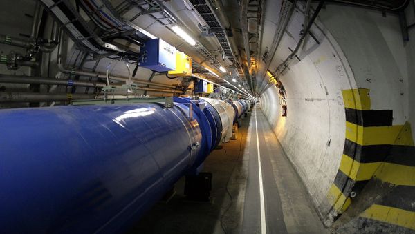  In this May 31, 2007 file photo, a view of the LHC (large hadron collider) in its tunnel at CERN (European particle physics laboratory) near Geneva, Switzerland - Sputnik International