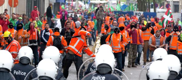 The nationwide strike, scheduled on Monday, will ground all flights to and from Belgium, paralyze railroad communications and halt all public transportation across the country. The nationwide strike, scheduled on Monday, will ground all flights to and from Belgium, paralyze railroad communications and halt all public transportation across the country. - Sputnik International