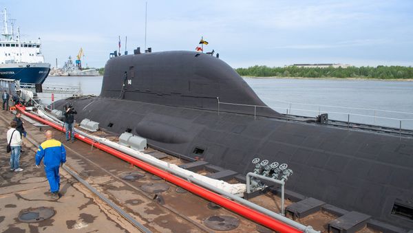 The first multirole Yasen K-560 Severodvinsk submarine by the pier of the Sevmash shipyard in Severodvinsk - Sputnik International