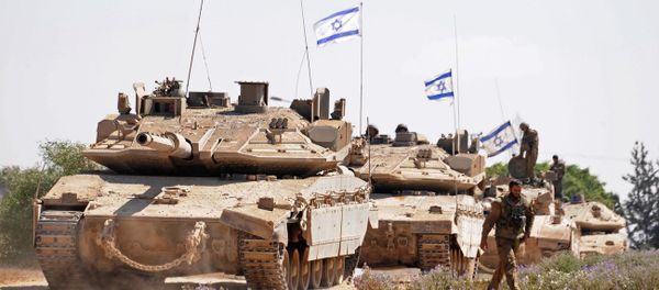The draft of the Palestinian resolution, which was submitted to the UN Security Council, sets a deadline of 12 months for Israel to move its forces from Palestinian territories. - Sputnik International