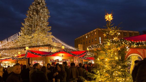The Christmas Market (Weihnachtsmarkt) of Cologne, North Rhine-Westphalia, Germany - Sputnik International