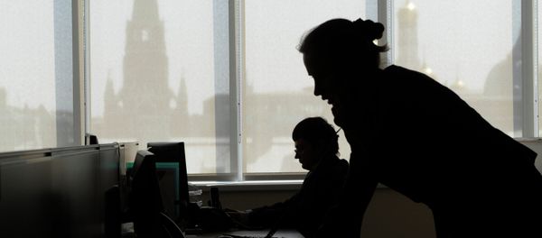 Employees in the new office of RTS stock exchange. - Sputnik International