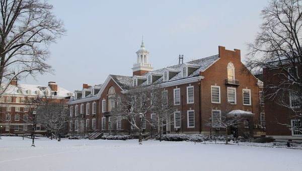 One of the most prestigious colleges in the United States, Johns Hopkins University, has apologized for e-mails with admissions greetings sent by mistake to 294 previously rejected applicants. - Sputnik International