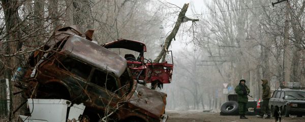 UN Secretary General Ban Ki-moon on Wednesday urged the parties to the conflict in Ukraine to sit down and talk, and abide by the letter and spirit of the September 5 Minsk protocol and memorandum. - Sputnik International