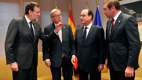 Spanish Prime Minister Mariano Rajoy Brey, European Commission President Jean-Claude Juncker, French President Francois Hollande and Portuguese Prime Minister Pedro Passos Coelho - Sputnik International