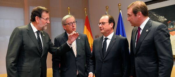 Spanish Prime Minister Mariano Rajoy Brey, European Commission President Jean-Claude Juncker, French President Francois Hollande and Portuguese Prime Minister Pedro Passos Coelho Spanish Prime Minister Mariano Rajoy Brey, European Commission President Jean-Claude Juncker, French President Francois Hollande and Portuguese Prime Minister Pedro Passos Coelho - Sputnik International