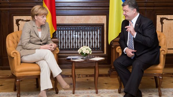 Merkel, Poroshenko Call Ukraine Contact Group Conference ‘Positive Shift’ Merkel, Poroshenko Call Ukraine Contact Group Conference ‘Positive Shift’ - Sputnik International