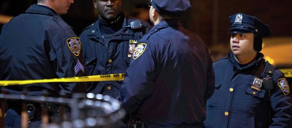 Police are pictured at the scene of a shooting where two New York Police officers were shot dead in the Brooklyn borough of New York, December 20, 2014 Police are pictured at the scene of a shooting where two New York Police officers were shot dead in the Brooklyn borough of New York, December 20, 2014 - Sputnik International