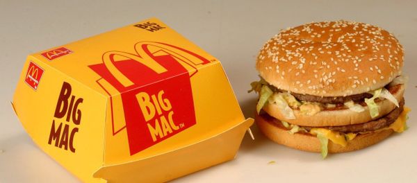 An article on the removal of McDonald’s key items on the menu – Big Mac and Apple Pie and elimination of Large Size Options has blasted the internet, but turned out fiction; no such major changes in the fast food options. An article on the removal of McDonald’s key items on the menu – Big Mac and Apple Pie and elimination of Large Size Options has blasted the internet, but turned out fiction; no such major changes in the fast food options. - Sputnik International